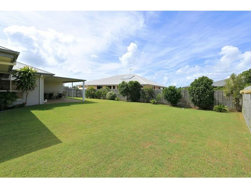 3 Pioneer Close, Bargara QLD 4670
