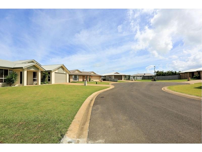 3 Pioneer Close, Bargara QLD 4670