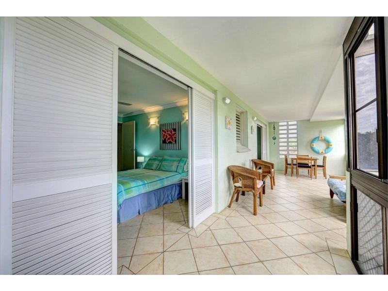 2/41 Esplanade, Bargara QLD 4670