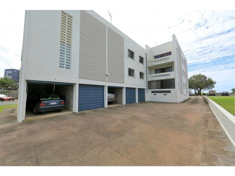 2/41 Esplanade, Bargara QLD 4670