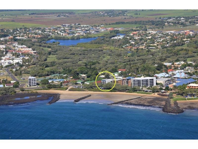 2/41 Esplanade, Bargara QLD 4670