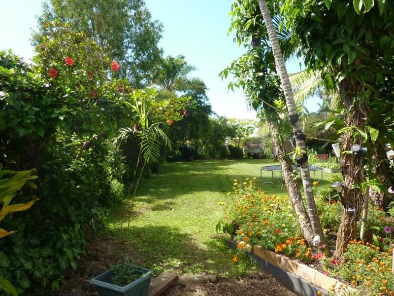 16 Burns Street, Burnett Heads QLD 4670