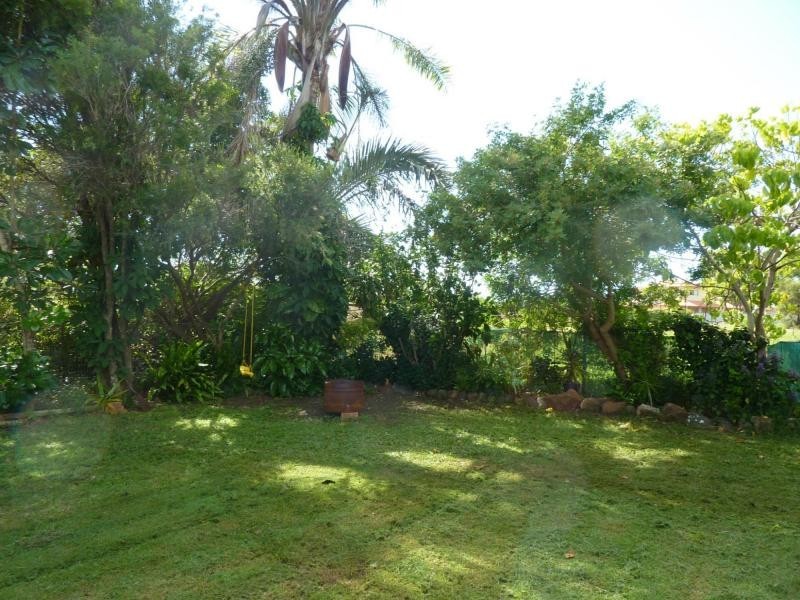 16 Burns Street, Burnett Heads QLD 4670