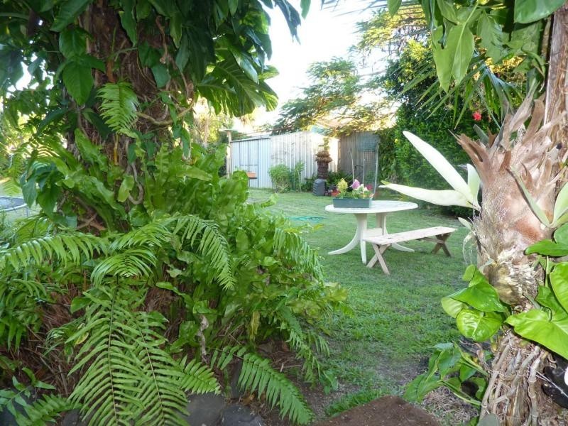 16 Burns Street, Burnett Heads QLD 4670