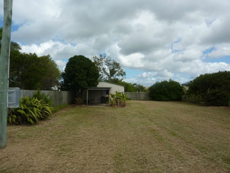 25 Ocean Street, Burnett Heads QLD 4670