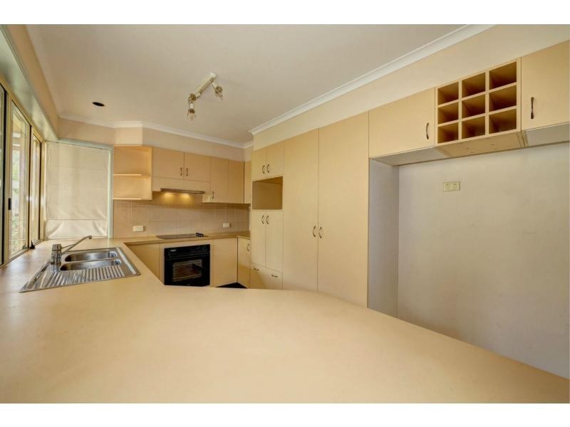 2 Dunk Street, Bargara QLD 4670