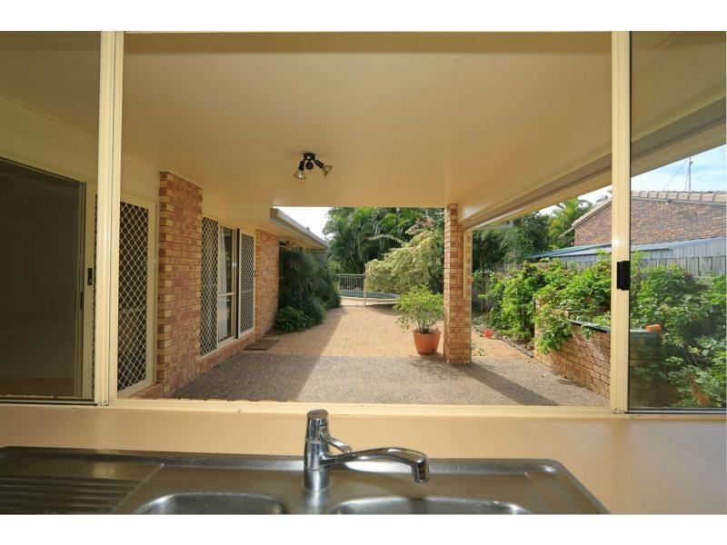 2 Dunk Street, Bargara QLD 4670