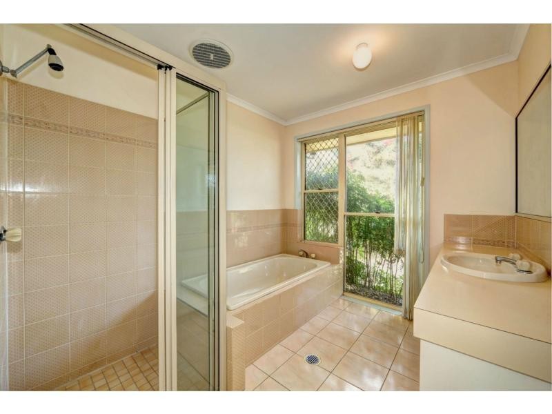 2 Dunk Street, Bargara QLD 4670