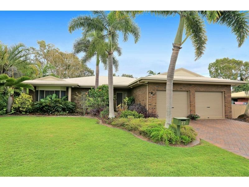 27 Fairway Drive, Golf Links Estate, Bargara QLD 4670