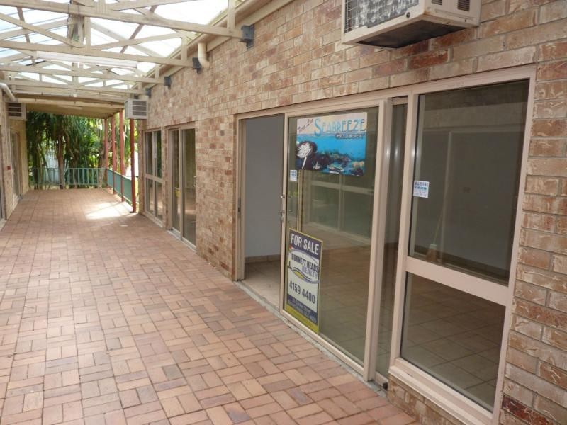 2 / 33 Zunker Street, Burnett Heads QLD 4670