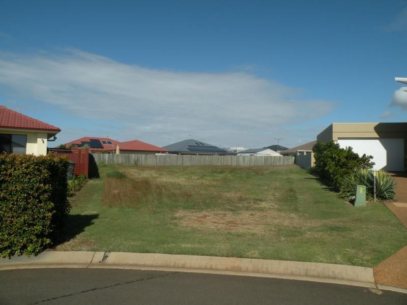 11 Hillcrest Court, Bargara QLD 4670