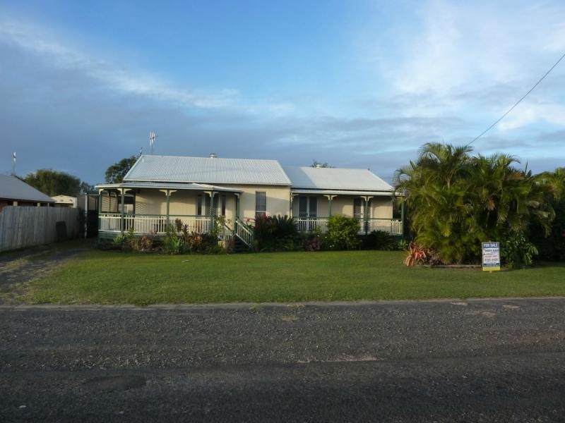 79 Kinch Street, Burnett Heads QLD 4670