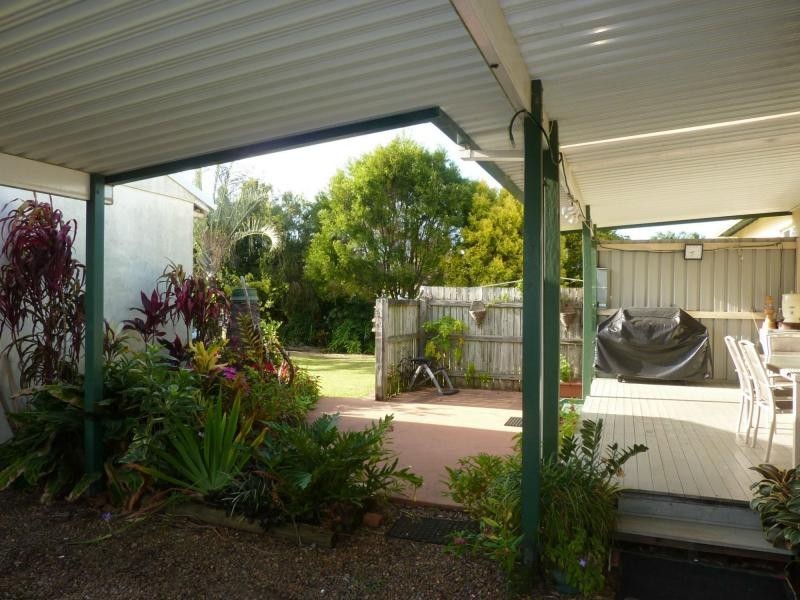 79 Kinch Street, Burnett Heads QLD 4670