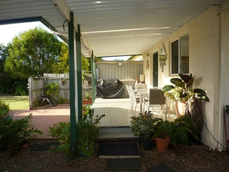 79 Kinch Street, Burnett Heads QLD 4670