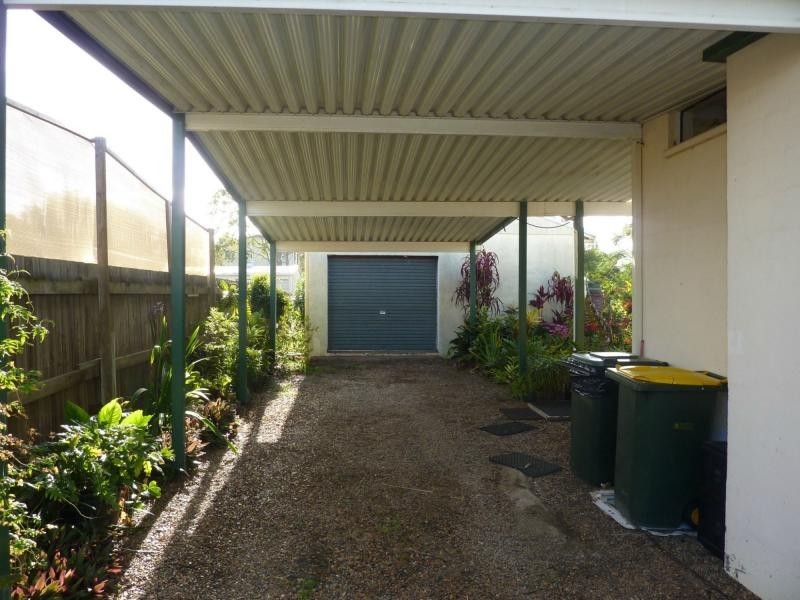 79 Kinch Street, Burnett Heads QLD 4670
