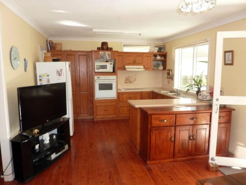 79 Kinch Street, Burnett Heads QLD 4670