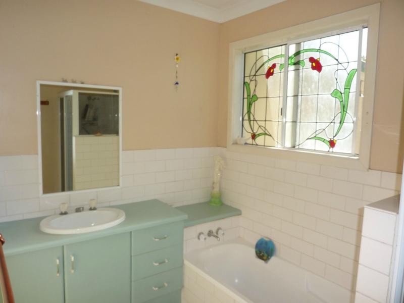 79 Kinch Street, Burnett Heads QLD 4670