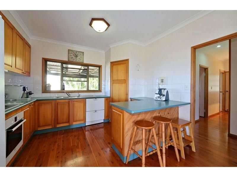 56 Rehbein Avenue, Qunaba QLD 4670