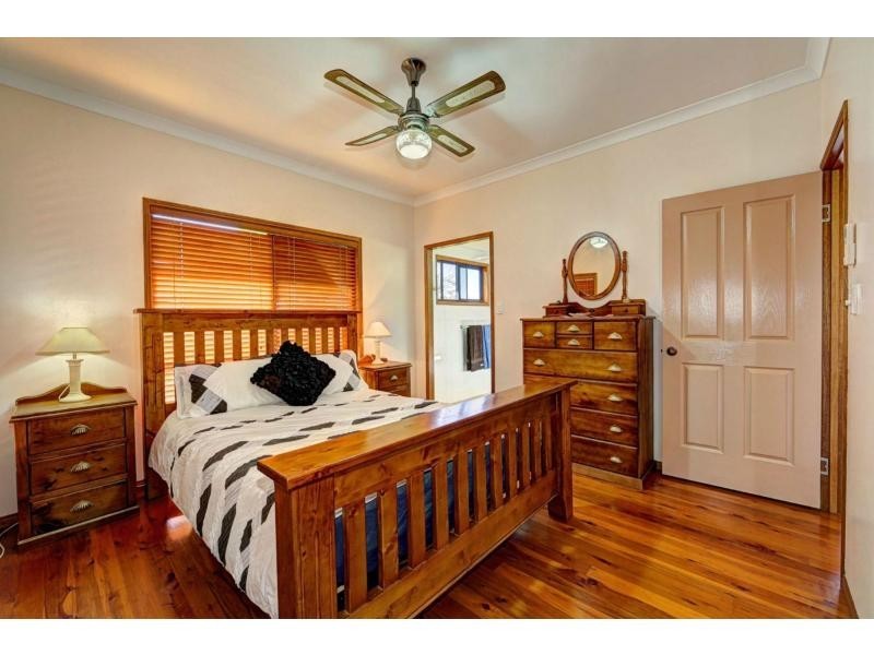 56 Rehbein Avenue, Qunaba QLD 4670