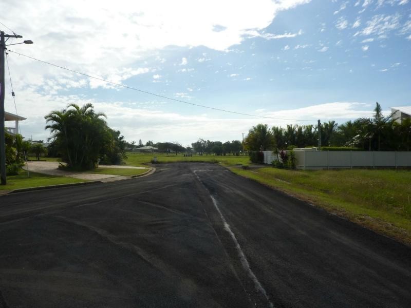 6 Hunter Street, Burnett Heads QLD 4670