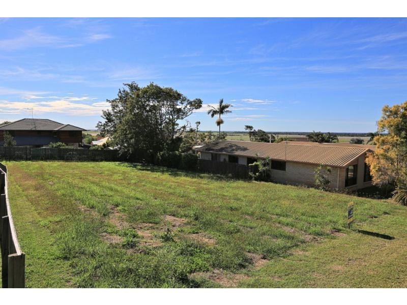 6 Bayview Terrace, Qunaba QLD 4670