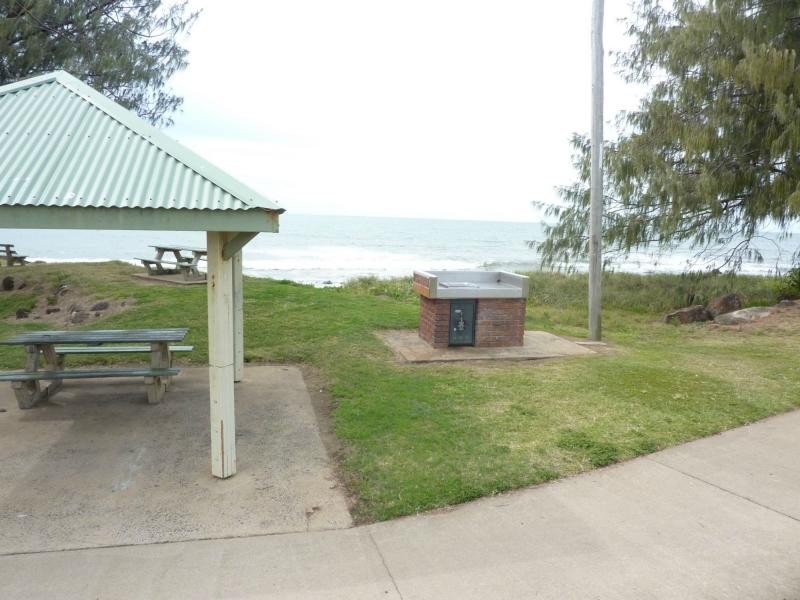 12 Scott Street, Burnett Heads QLD 4670