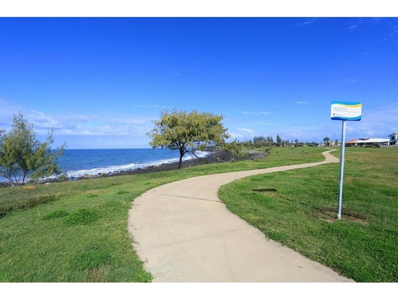 14 Sea Esplanade, Elliott Heads QLD 4670
