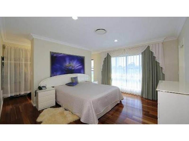 16 Avalon Street, Burnett Heads QLD 4670