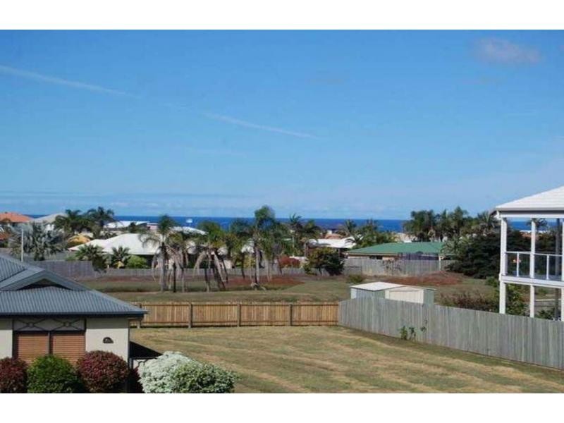 6 Robert John Circuit, Fairway Villas, Coral Cove QLD 4670