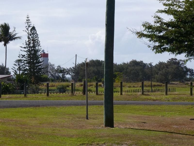 4 Hicks Street, Burnett Heads QLD 4670