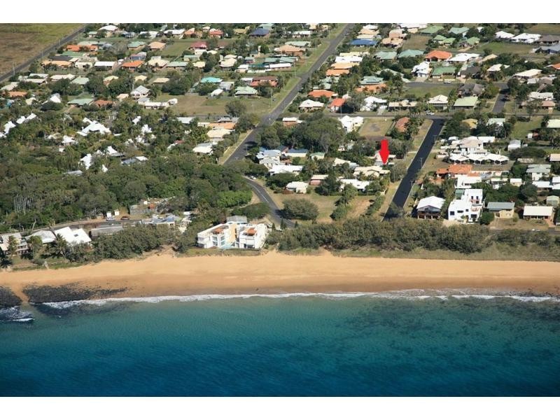 9 Dooley Street, Bargara QLD 4670