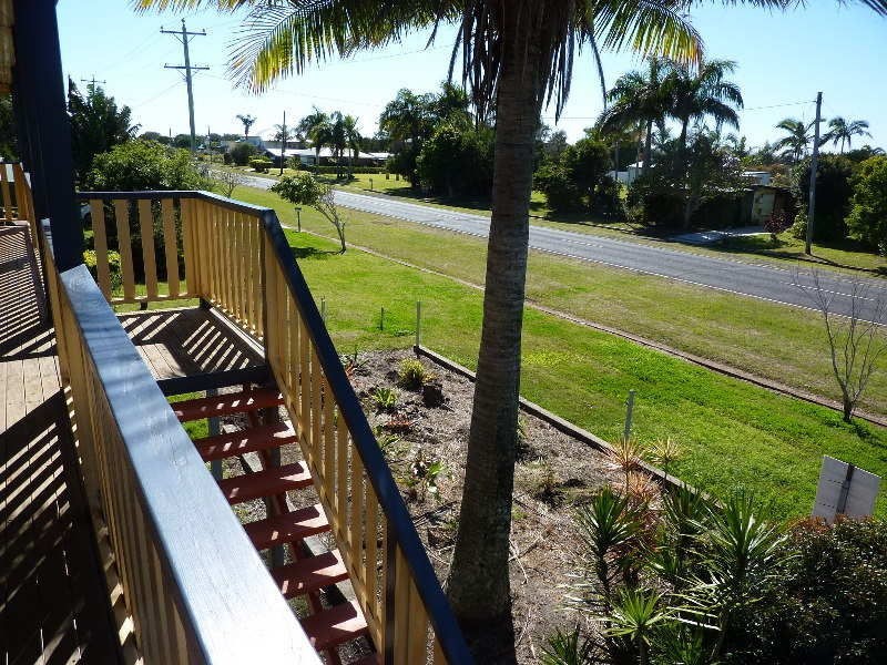 19 Burnett Heads Road, Burnett Heads QLD 4670