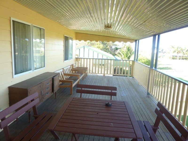 19 Burnett Heads Road, Burnett Heads QLD 4670
