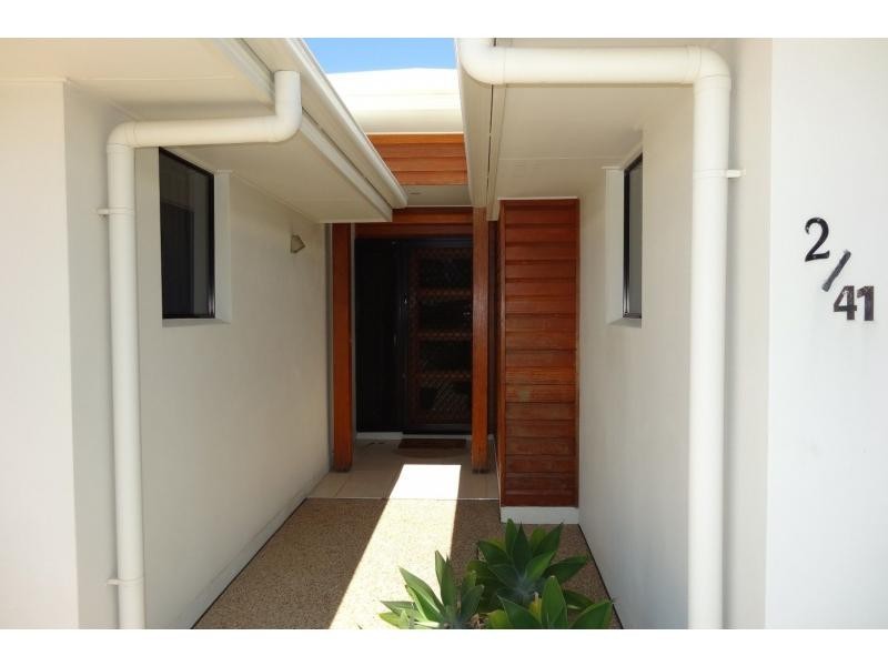 Villa 2/41 Grimwood Street, Bargara QLD 4670