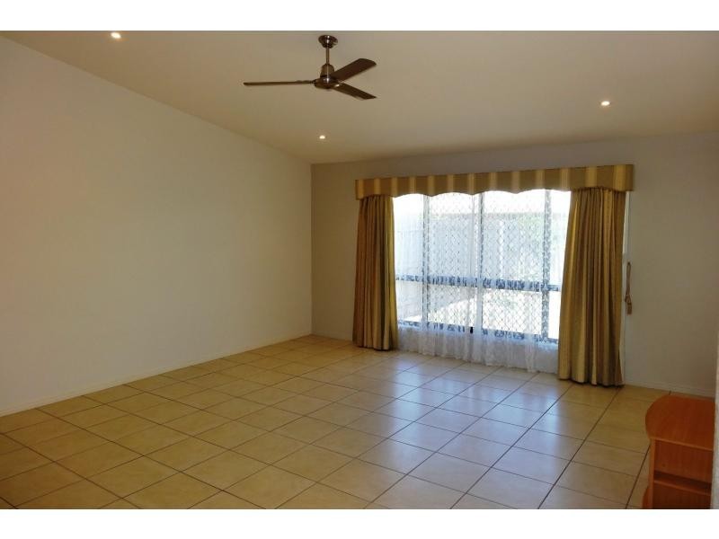 Villa 2/41 Grimwood Street, Bargara QLD 4670