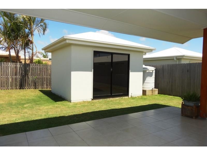 Villa 2/41 Grimwood Street, Bargara QLD 4670