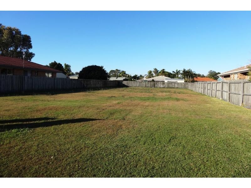 8 Isaac Street, Bargara QLD 4670
