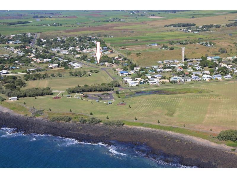 5 Burnett Heads Road, Burnett Heads QLD 4670
