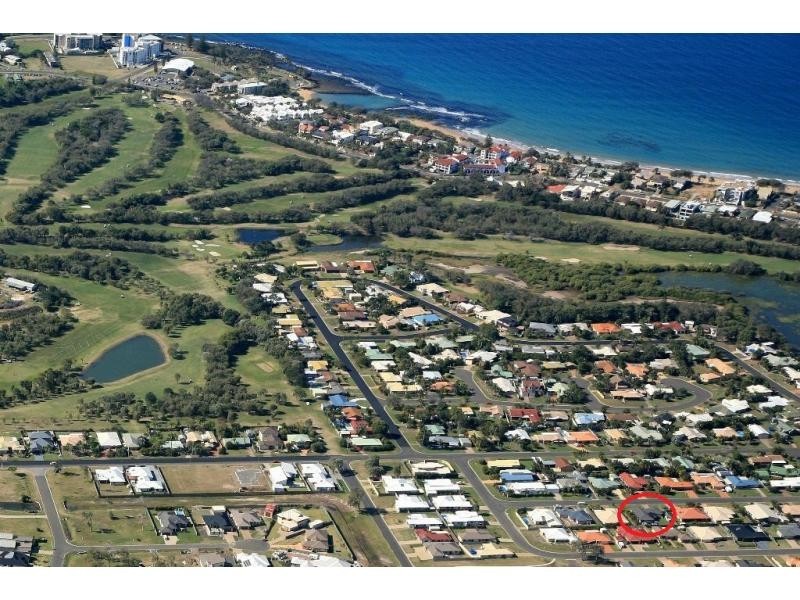 11 Elkington Avenue, Bargara QLD 4670