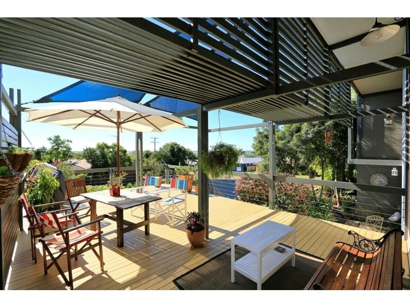 8 Panorama Drive, Qunaba QLD 4670