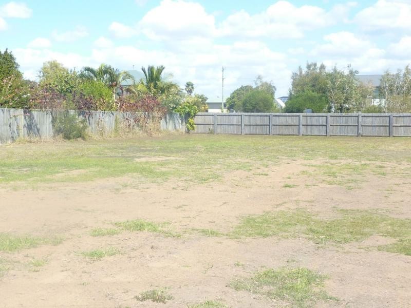 30 Doctor Street, Burnett Heads QLD 4670