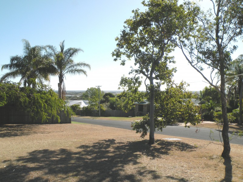 26 Linden Crescent, Qunaba QLD 4670