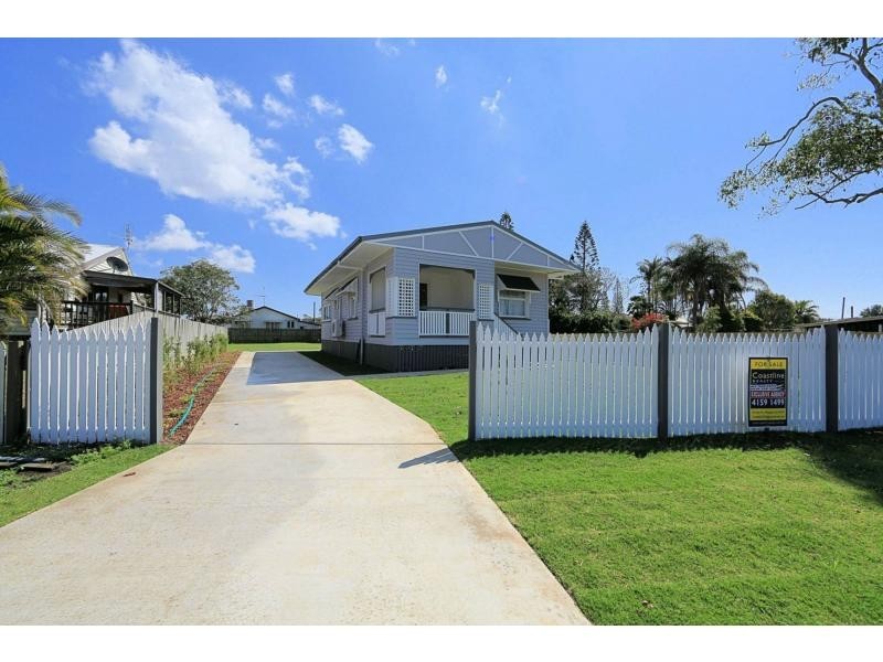7 Moore Street, Elliott Heads QLD 4670