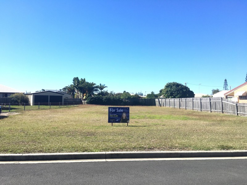 24 Bluewater Drive, Elliott Heads QLD 4670