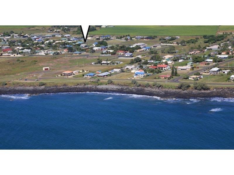 7 Tide Court, Burnett Heads QLD 4670