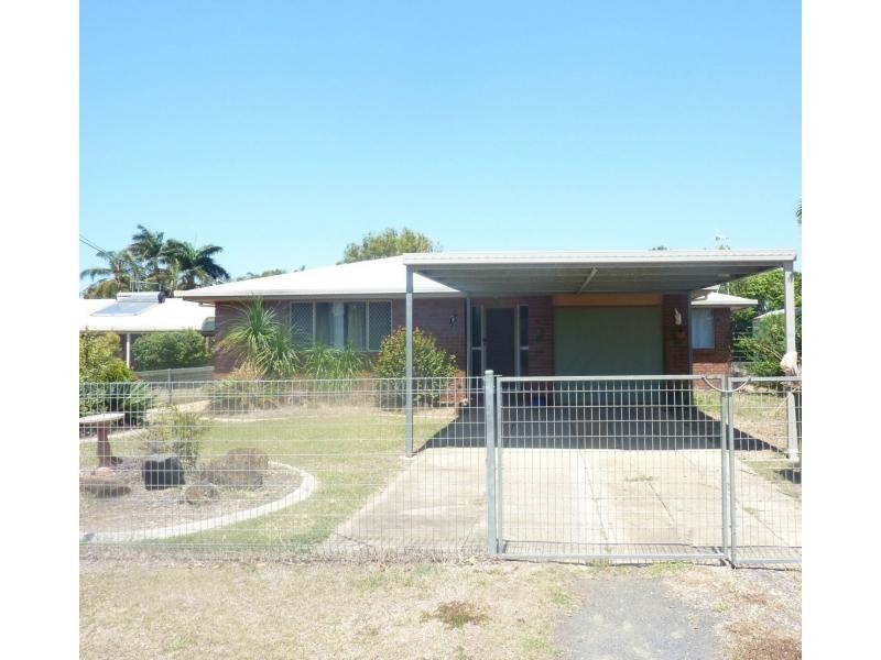 5 Hansen Street, Burnett Heads QLD 4670