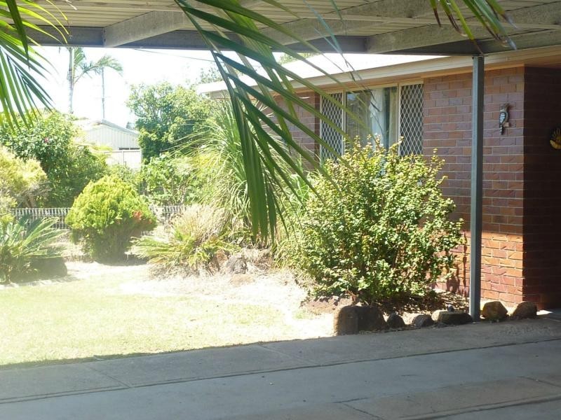 5 Hansen Street, Burnett Heads QLD 4670