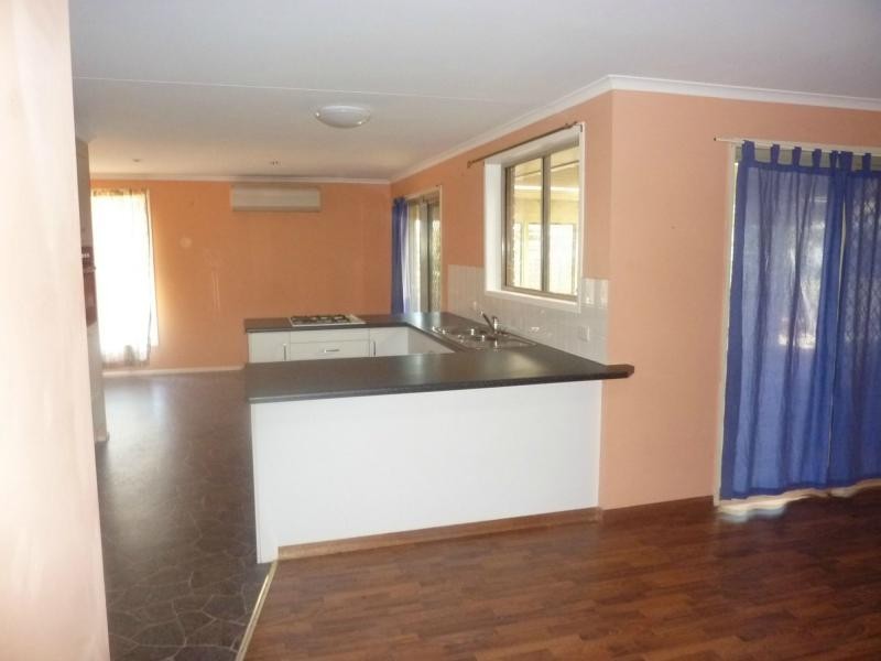 5 Hansen Street, Burnett Heads QLD 4670