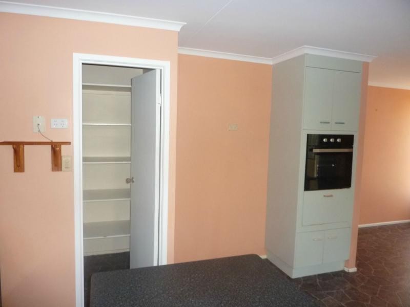 5 Hansen Street, Burnett Heads QLD 4670