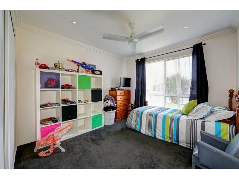 3 Spyglass Court, Coral Cove QLD 4670